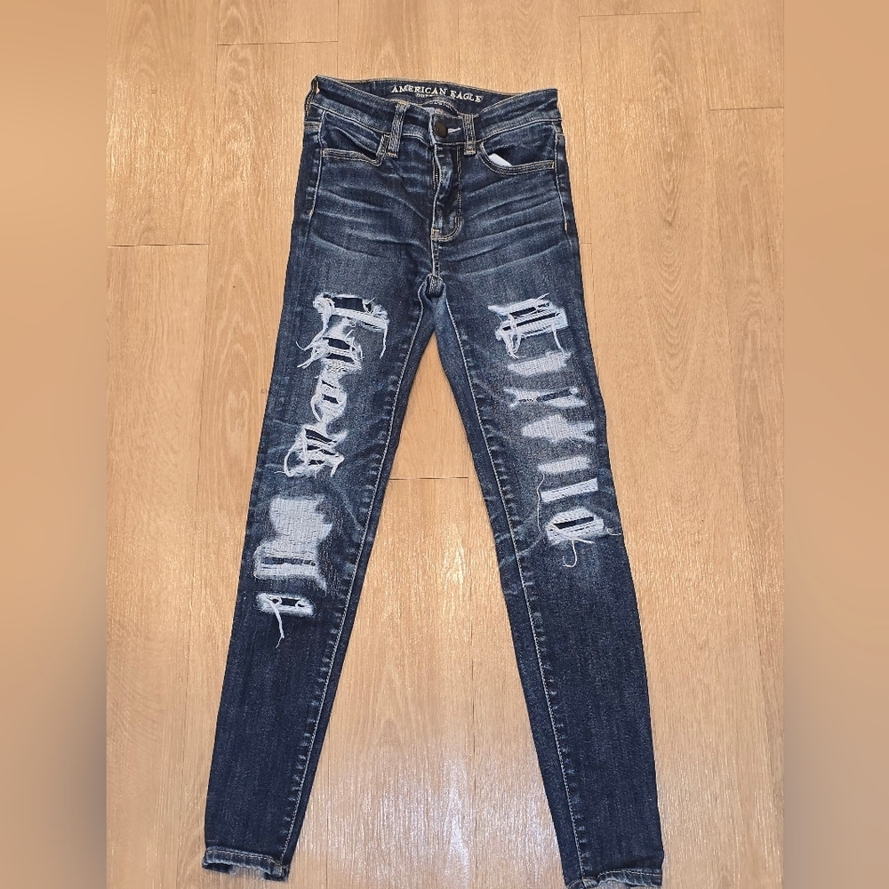 American Eagle Outfitters Super Super Stretch X Distressed Jeans 2 Short